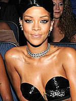 Rihanna looking very sexy at AMA Icon Award