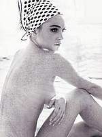 Lindsay Lohan b-&-w sexy photos including no bra