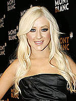 Christina Aguilera in black dress @ redcarpet