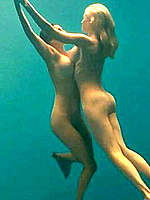 Kelly Brook fully nude scenes from Piranha 3D